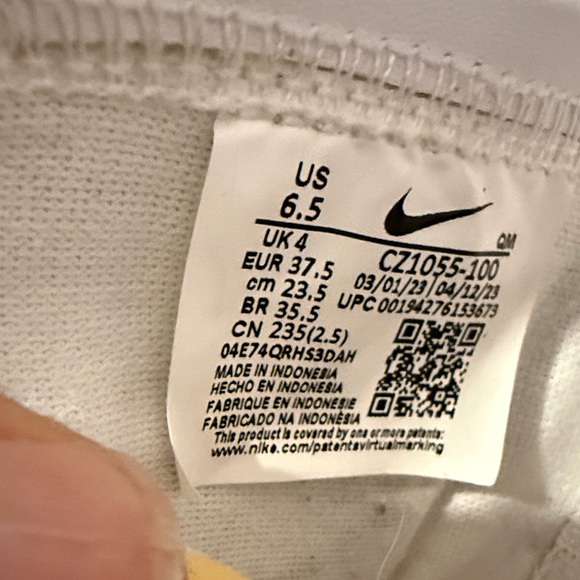 Nike White Black High-Top Athletic Shoes with Red Logo Accent - Picture 2 of 6